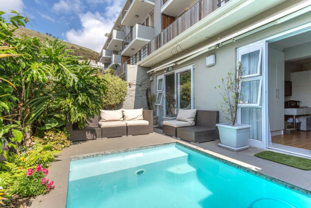 Apartment for sale in Three Anchor Bay - AS1749857 Apartment for sale in Three Anchor Bay - AS1749857