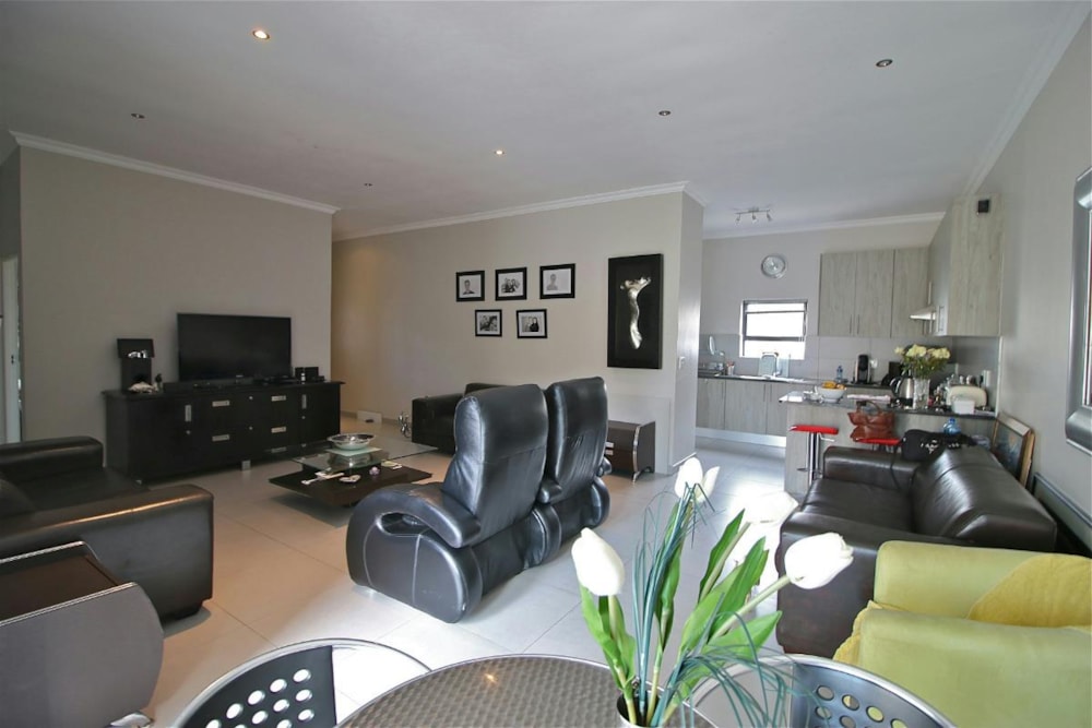 House to rent in Burgundy Estate - 1PLA1720098 House to rent in Burgundy Estate - 1PLA1720098