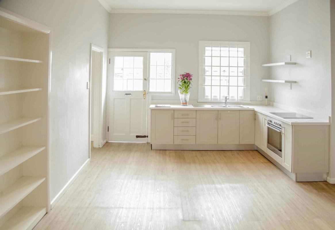 House let in Rondebosch - RBL1715071