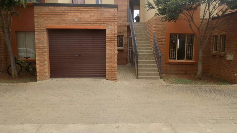 House let in Ellisras (Lephalale) - 1ER1748690