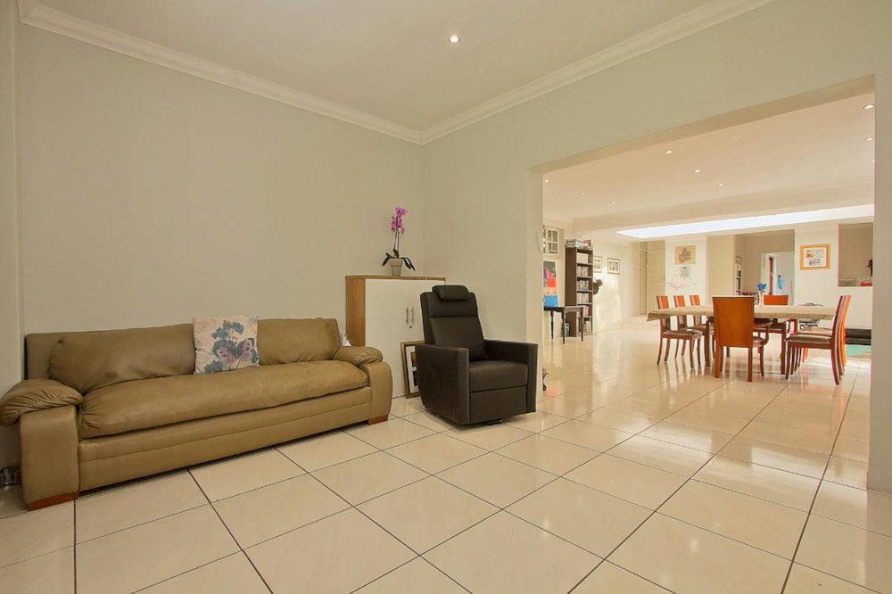 House sold in Highlands North - BED1683732 House sold in Highlands North - BED1683732