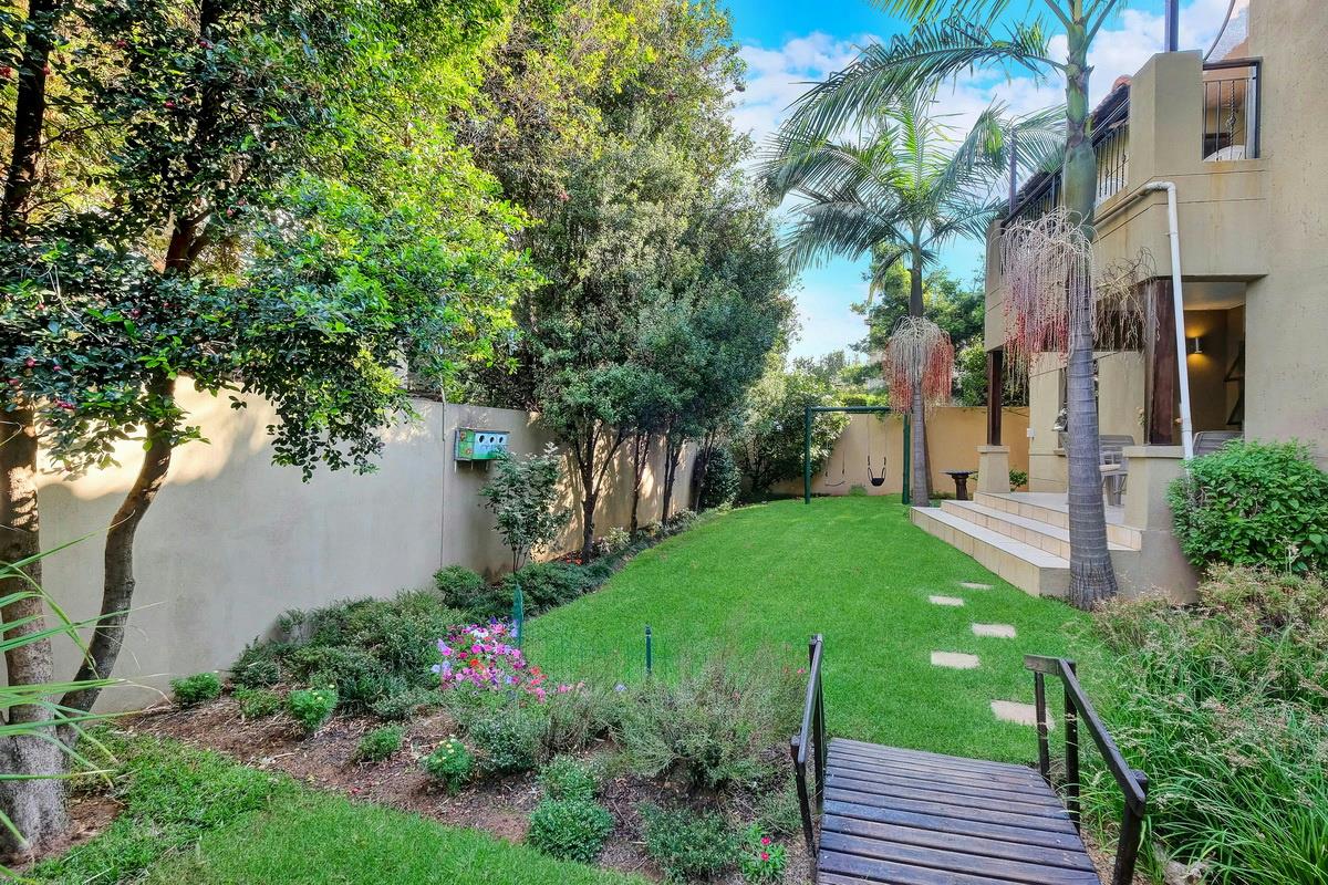 Double-storey cluster for sale in North Riding - FW1694241