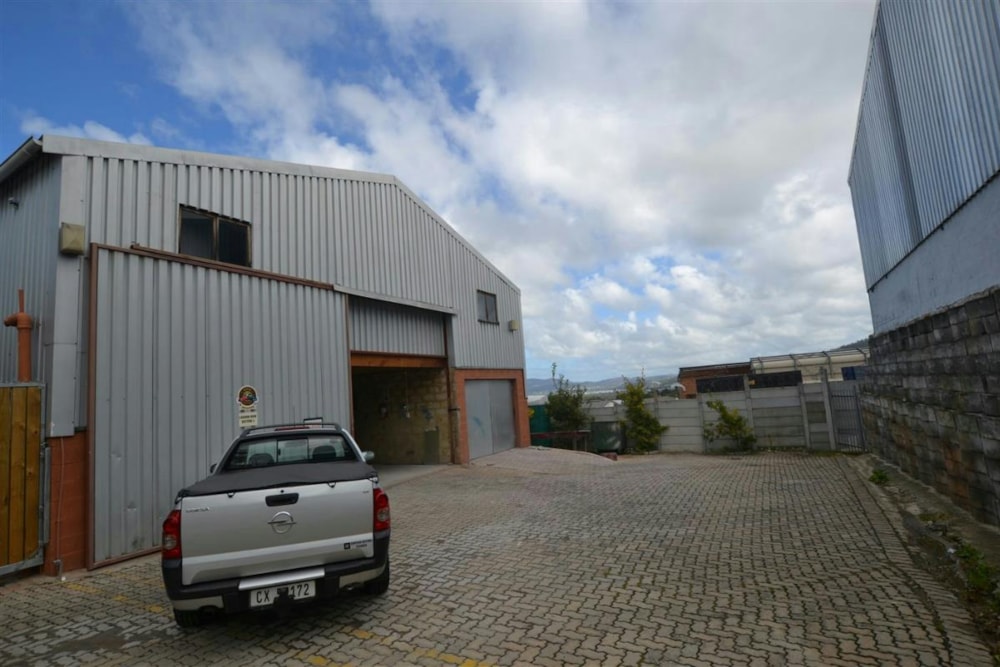 Commercial industrial property sold in Knysna Industrial - 1KG1706931