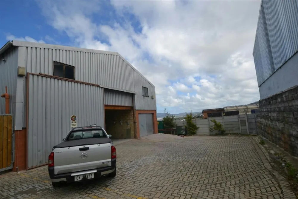 Commercial industrial property sold in Knysna Industrial - 1KG1706931 Commercial industrial property sold in Knysna Industrial - 1KG1706931
