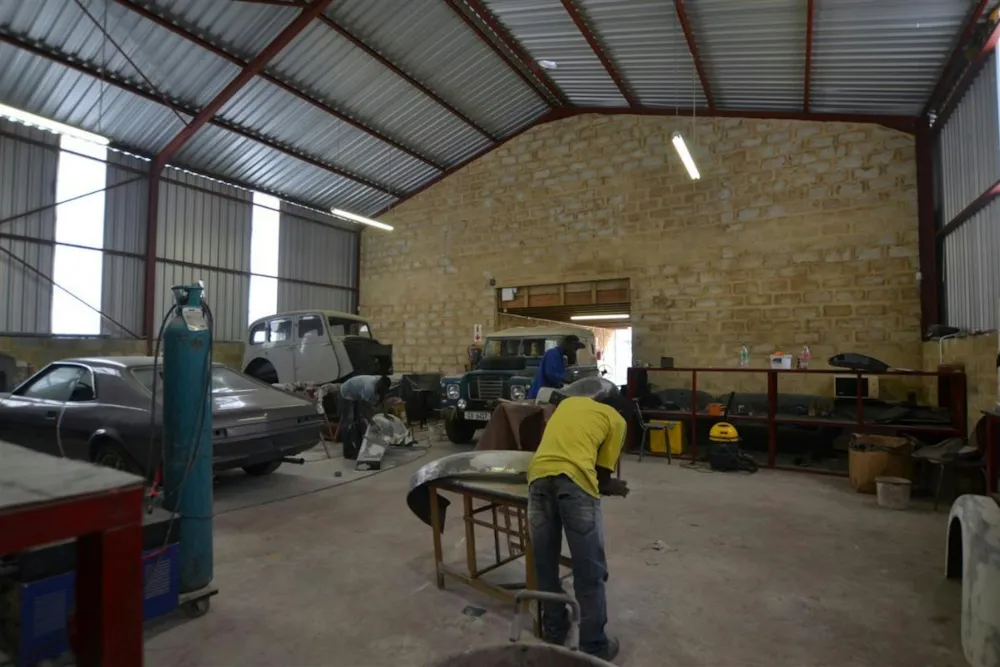 Commercial industrial property sold in Knysna Industrial - 1KG1706931 Commercial industrial property sold in Knysna Industrial - 1KG1706931