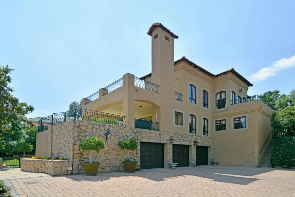 Double-storey house for sale in Cornwall Hill - CN1751305 Double-storey house for sale in Cornwall Hill - CN1751305