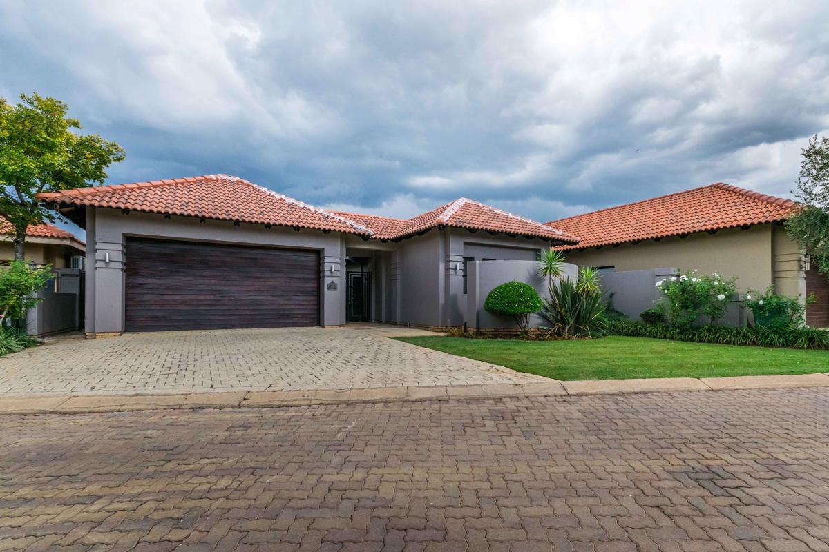 Single-storey house for sale in Pecanwood - 1HR1740156