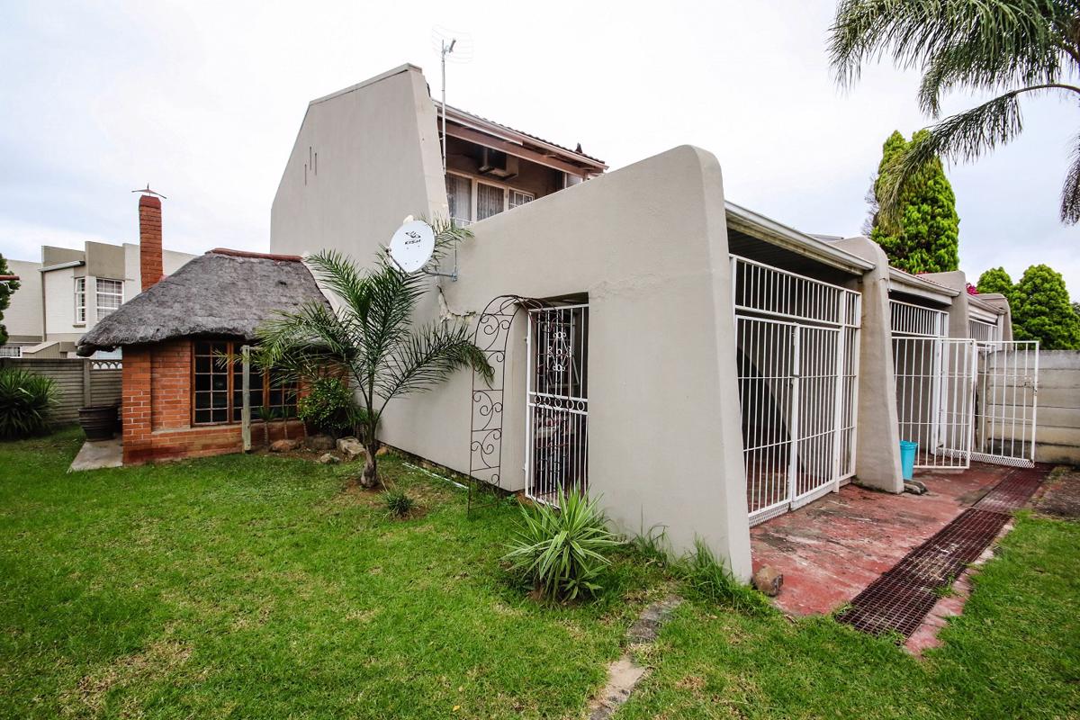 Townhouse for sale in Hutten Heights - 1NW1687407