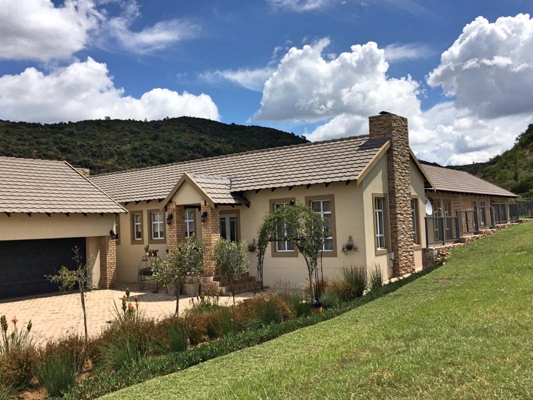 Security estate home let in Heidelberg Kloof Estate - 1SP1714628