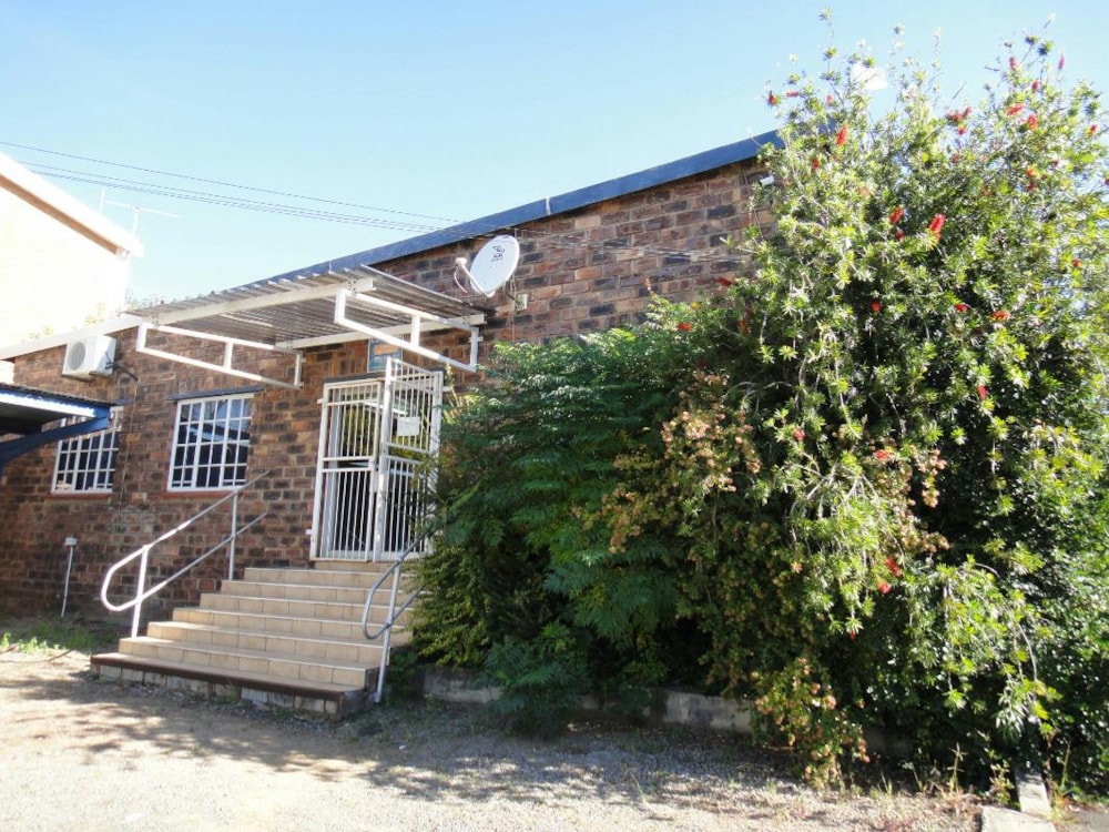 Commercial business for sale in Riverside Industrial - 1NW1655632 Commercial business for sale in Riverside Industrial - 1NW1655632