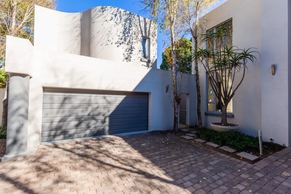 House to rent in Waterkloof Ridge - PTL1688959