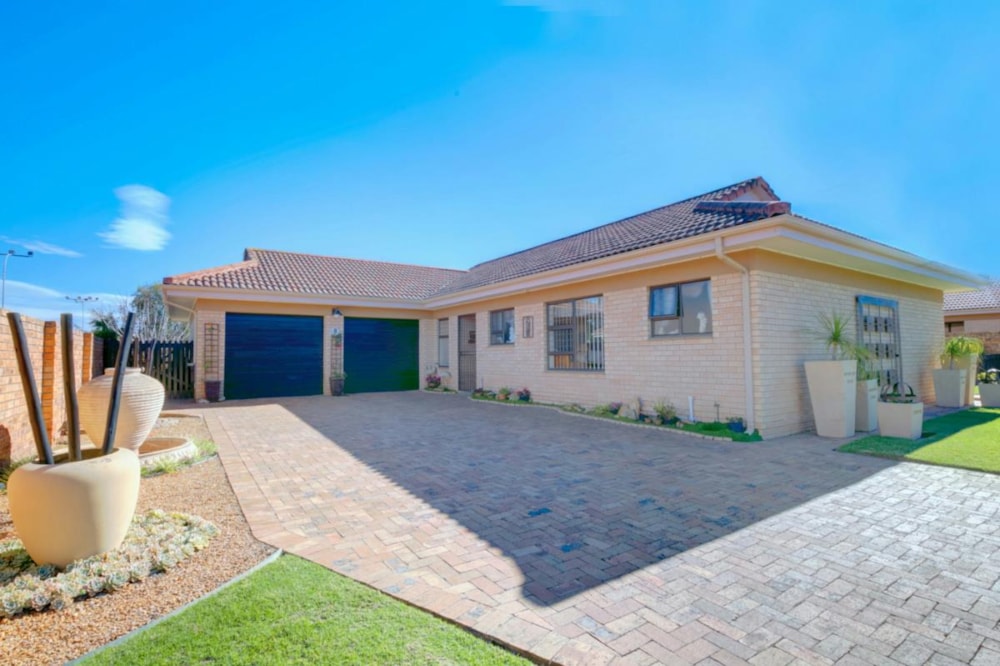 Single-storey house let in Heather Park, George - GEO1702746 Single-storey house let in Heather Park, George - GEO1702746