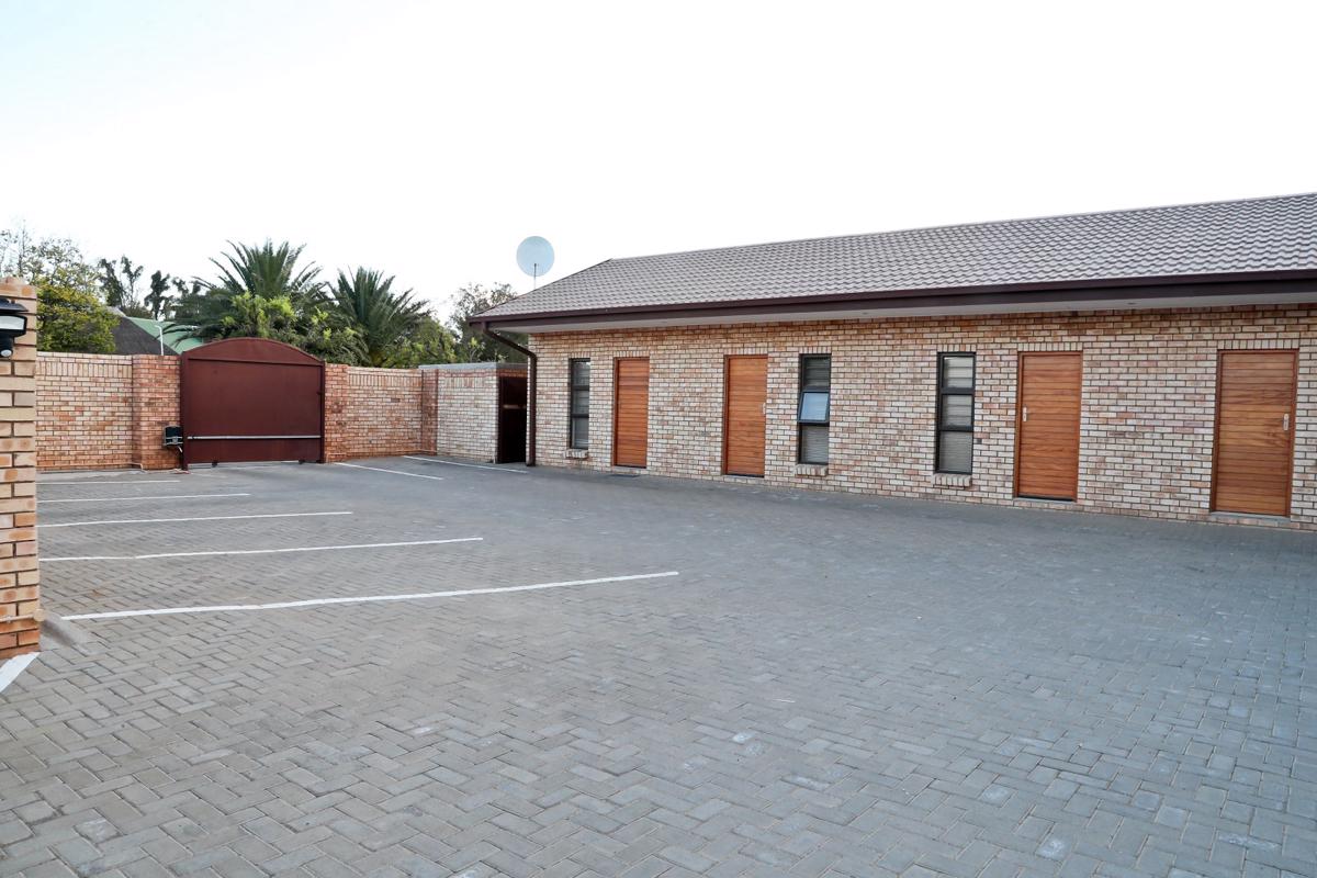 Bachelor apartment to rent in Cassandra - 1KJ1724962