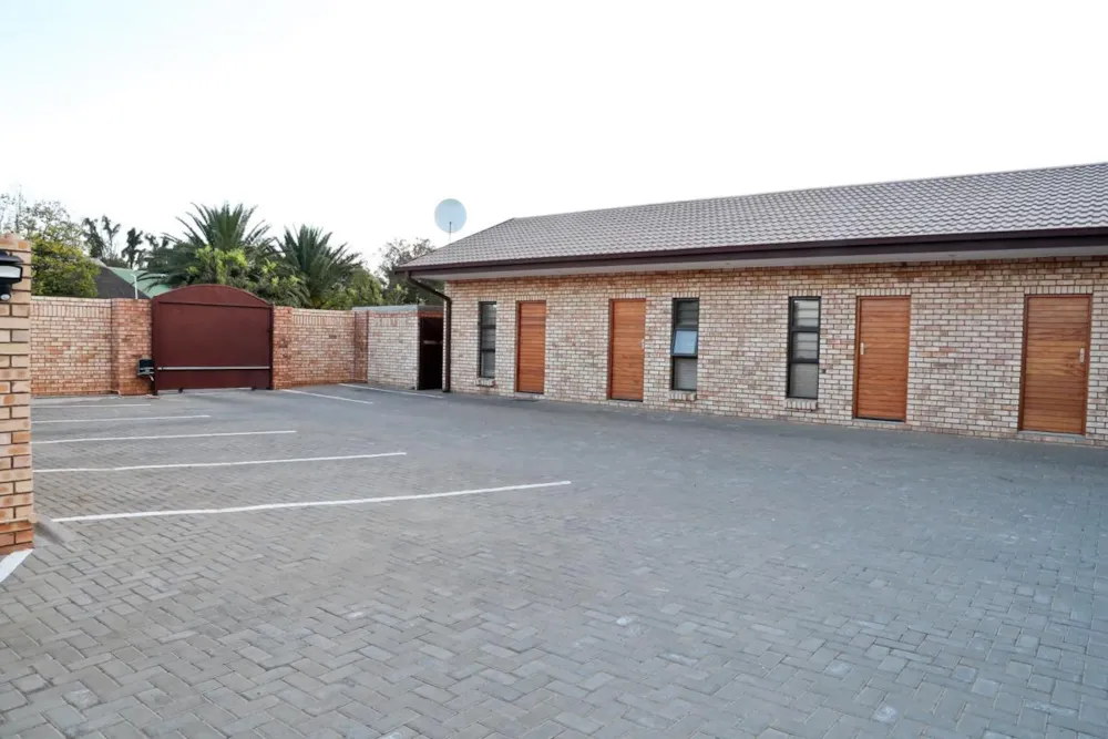 Bachelor apartment let in Cassandra - 1KJ1724962 Bachelor apartment let in Cassandra - 1KJ1724962