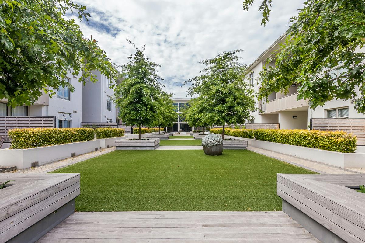 Apartment for sale in Stellenbosch Central - ST1726180