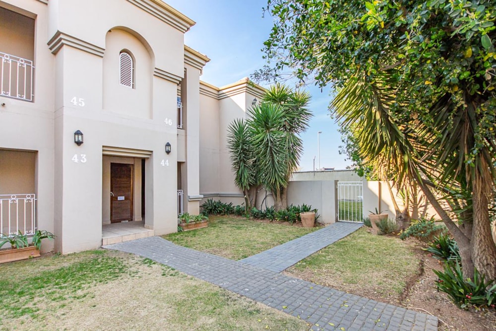 Apartment for sale in Eagle Canyon Golf Estate - RAN1723227