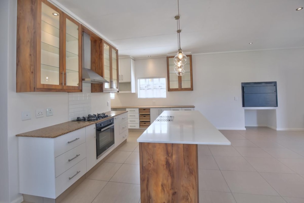 Townhouse let in Earl's Court - GEO1699674 Townhouse let in Earl's Court - GEO1699674