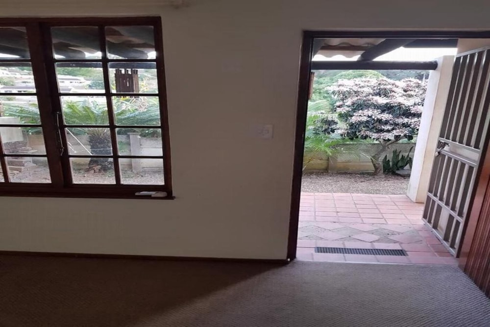 Townhouse to rent in Illovo Glen - 1WB1721552