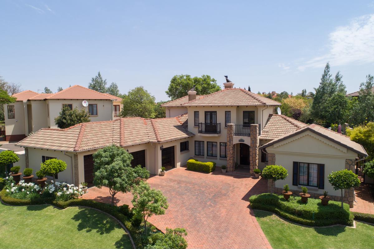 Security estate home for sale in Irene Farm Villages - CN1728195