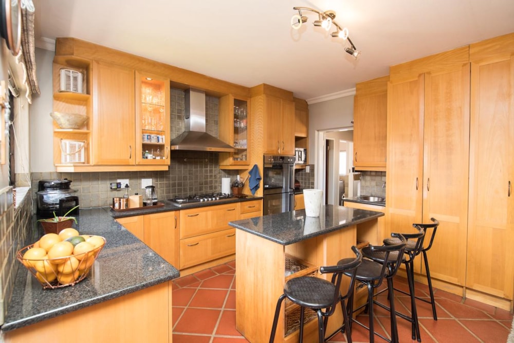 Security estate home for sale in Irene Farm Villages - CN1728195