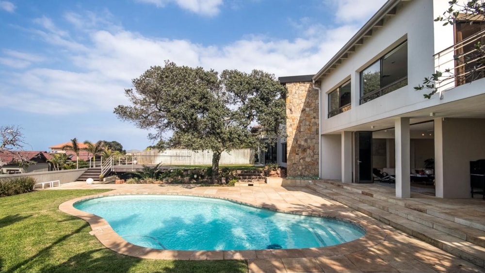 Double-storey house for sale in uMhlanga Rocks - 1ND1653085