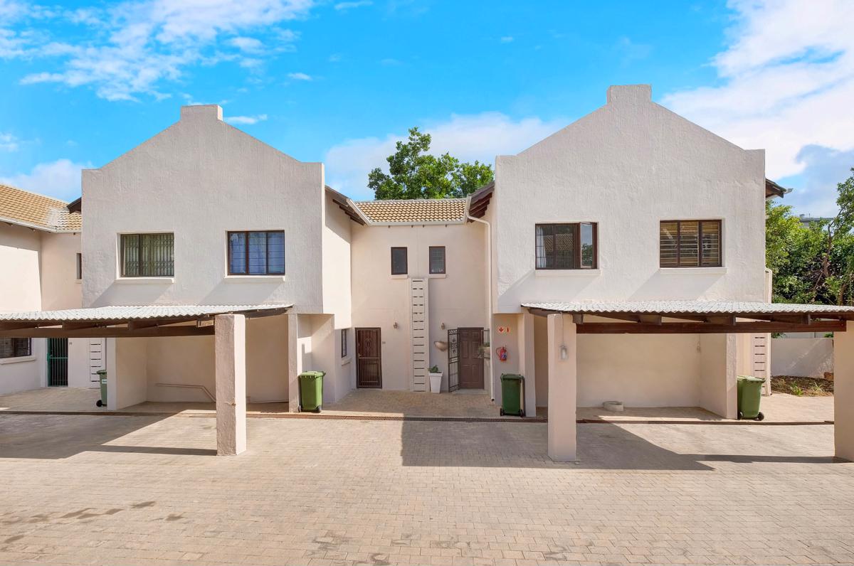 Townhouse for sale in Sandown, Sandton - HP1731558