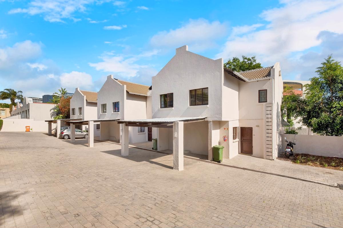 Townhouse for sale in Sandown, Sandton - HP1731558