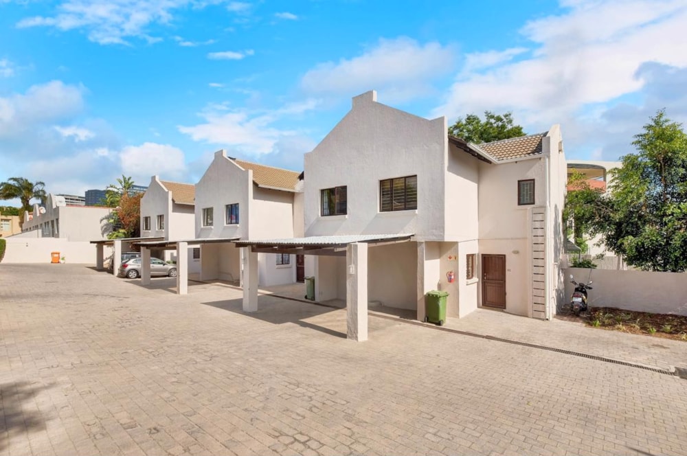 Townhouse for sale in Sandown, Sandton - HP1731558