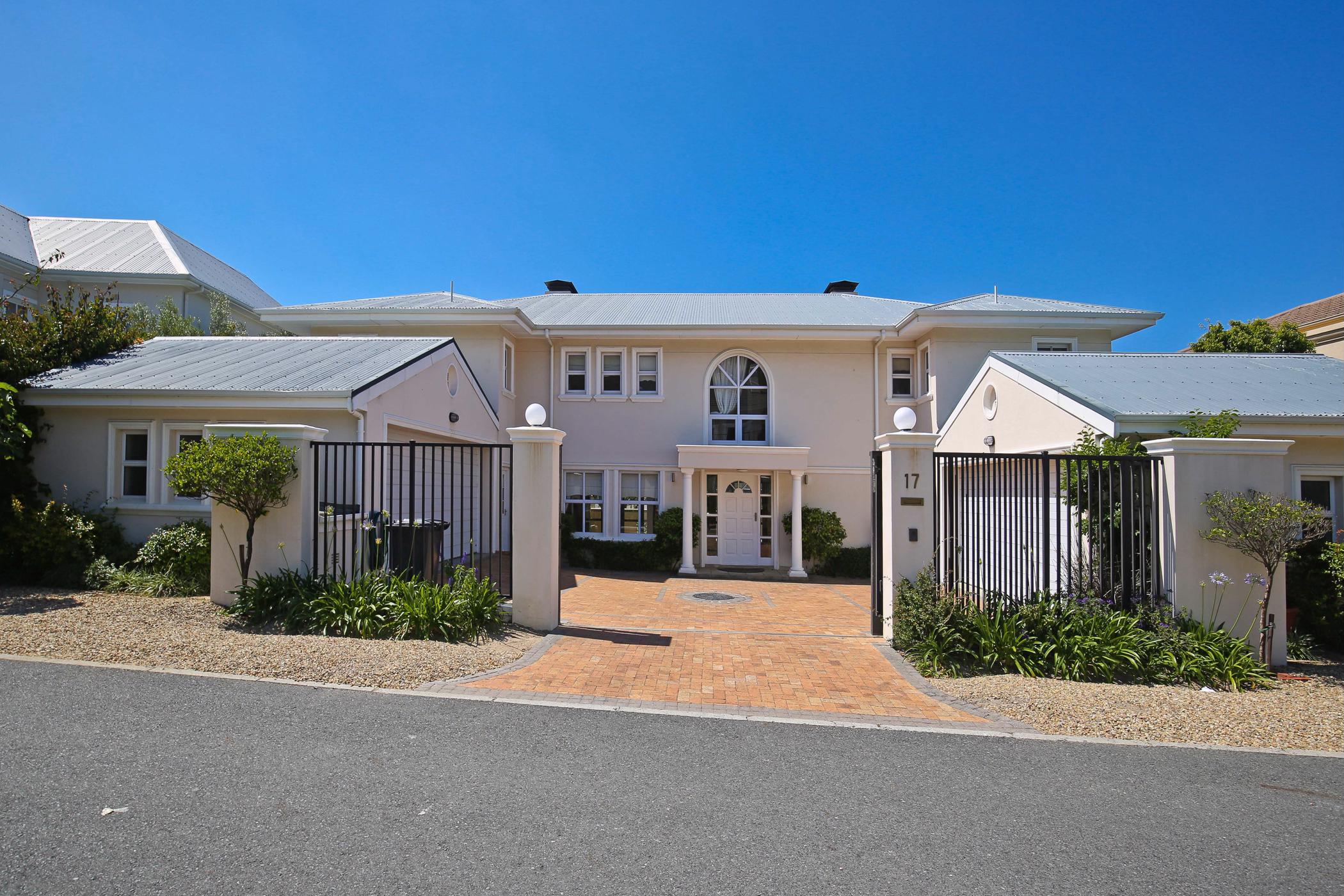 Security estate home for sale in Silvertree Estate - KW1691104