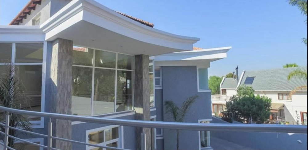 House to rent in Waterkloof Ridge - PTL1679533 House to rent in Waterkloof Ridge - PTL1679533