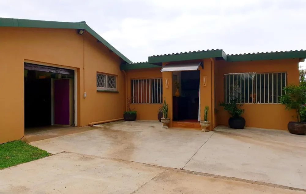 House for sale in Sea Park, Port Shepstone - 1PSH1756229 House for sale in Sea Park, Port Shepstone - 1PSH1756229
