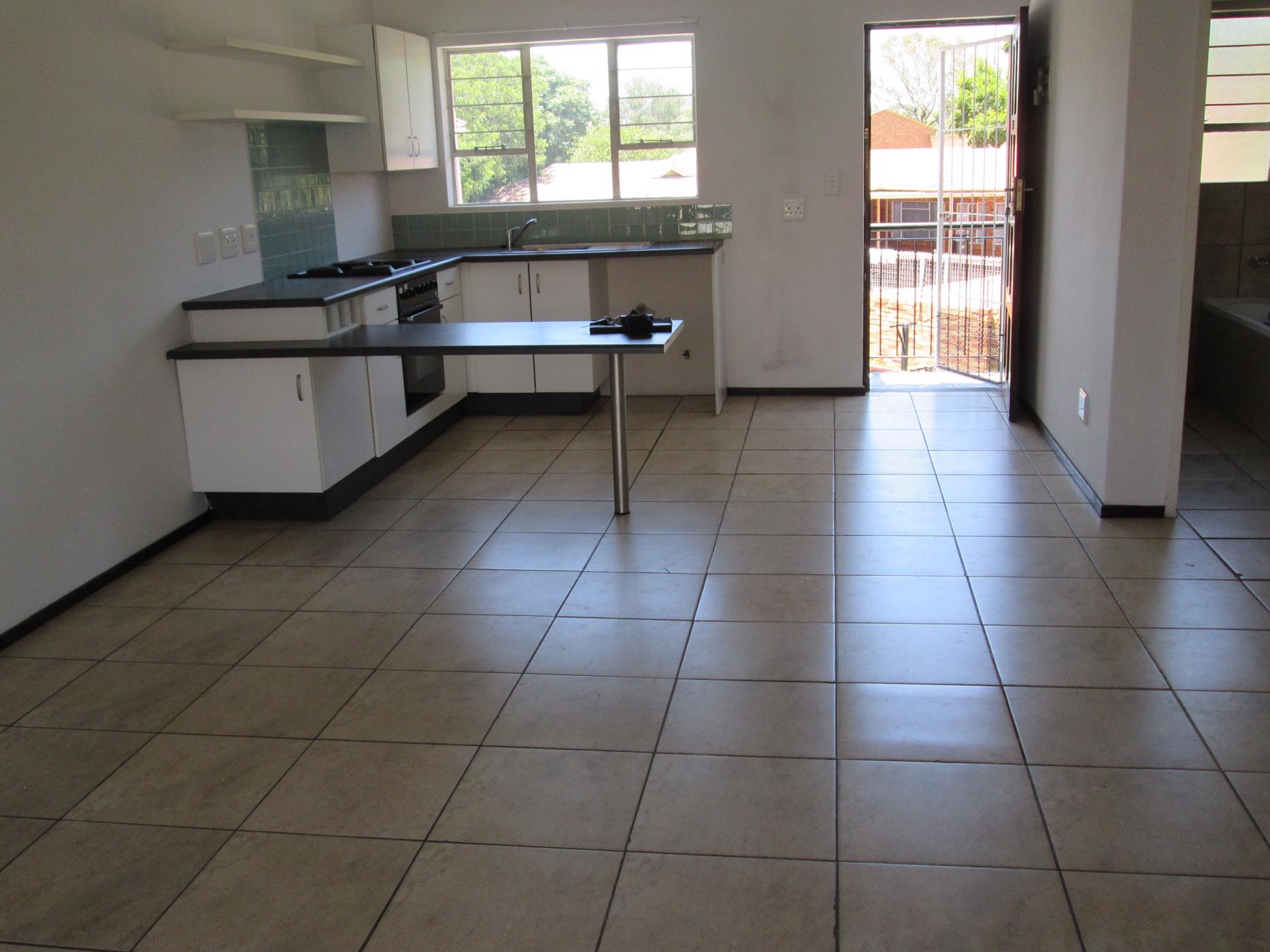 Townhouse for sale in Brenthurst - 1BJ1702808