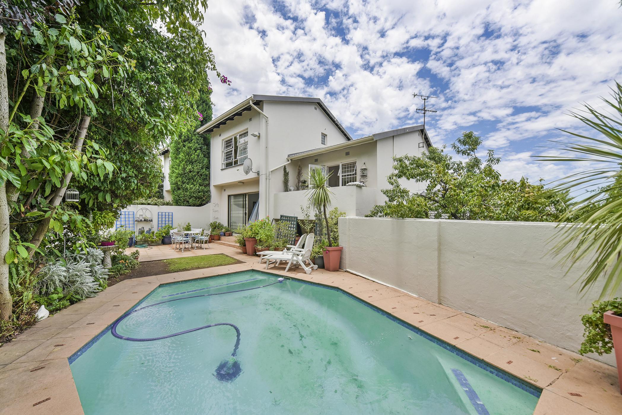 Townhouse for sale in Gallo Manor - HP1747408
