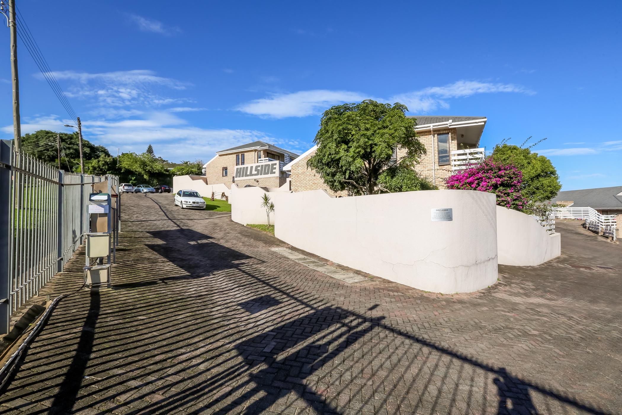 Apartment to rent in Beacon Bay - 1EZ1755853