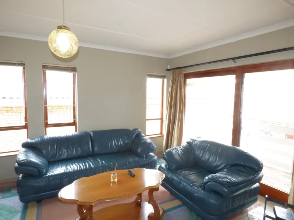 Apartment to rent in Beacon Bay - 1EZ1755853
