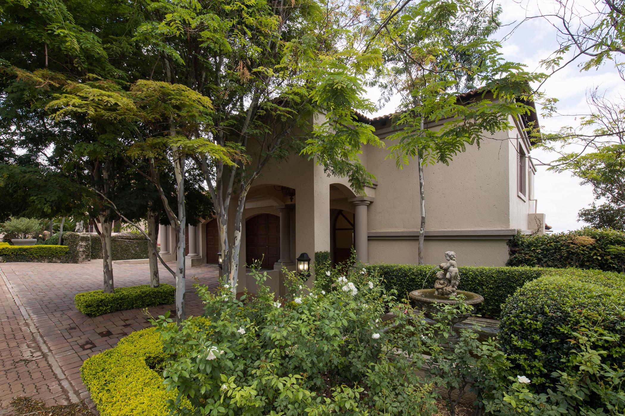 House for sale in Waterkloof Ridge - PT1705705