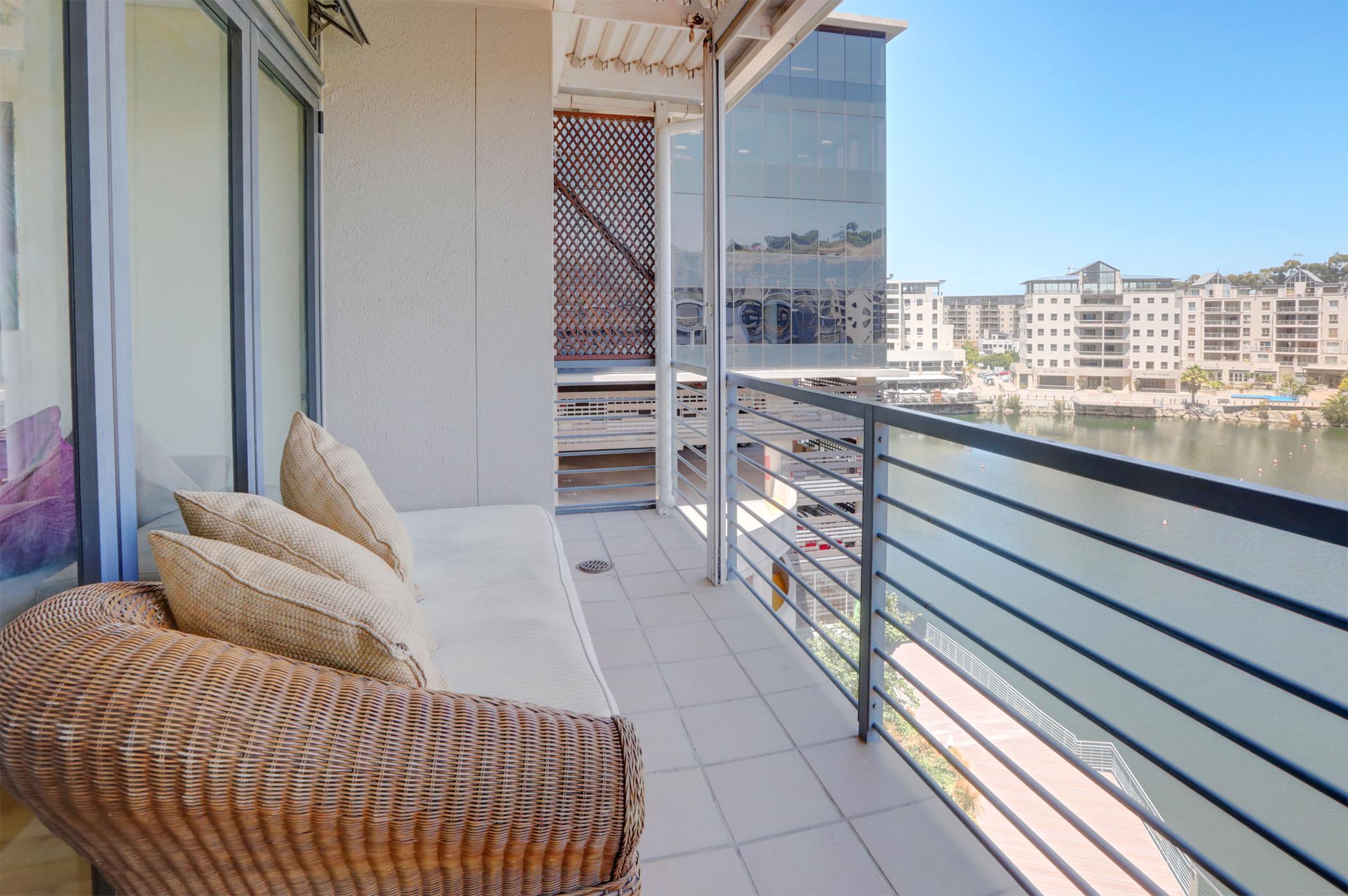 Apartment sold in Tygervalley Waterfront - DBV1658069