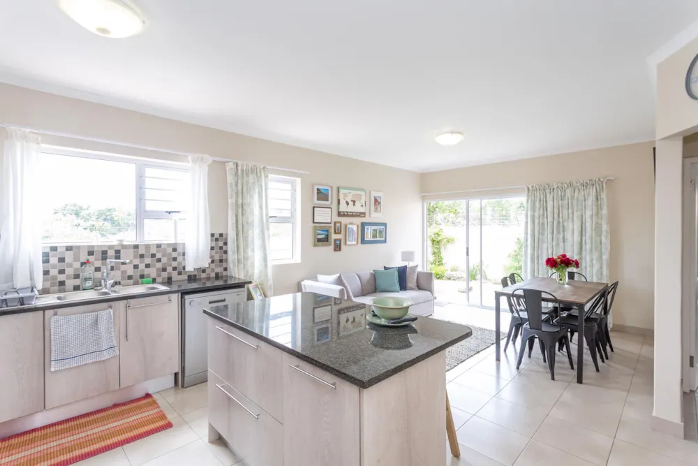 Townhouse let in Beacon Bay - 1EZ1725653 Townhouse let in Beacon Bay - 1EZ1725653