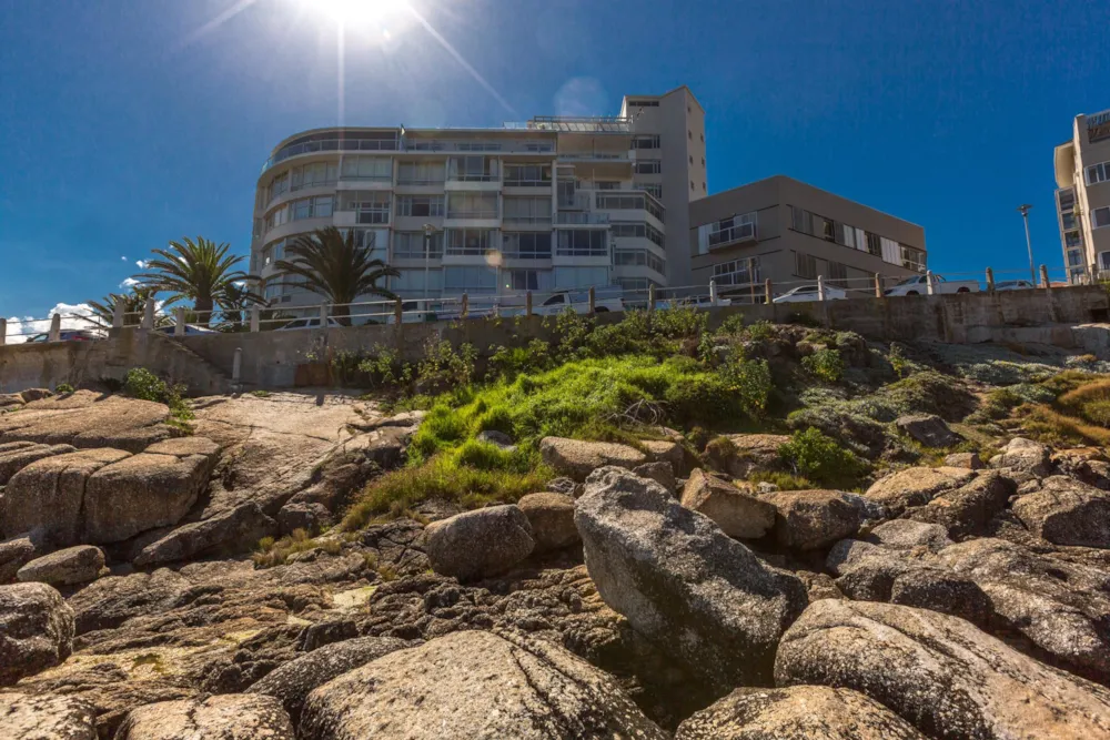 Apartment sold in Bantry Bay - AS1722278 Apartment sold in Bantry Bay - AS1722278