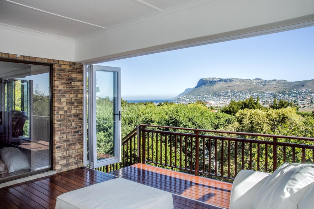 House sold in Clovelly, Cape Town - FH1696642 House sold in Clovelly, Cape Town - FH1696642