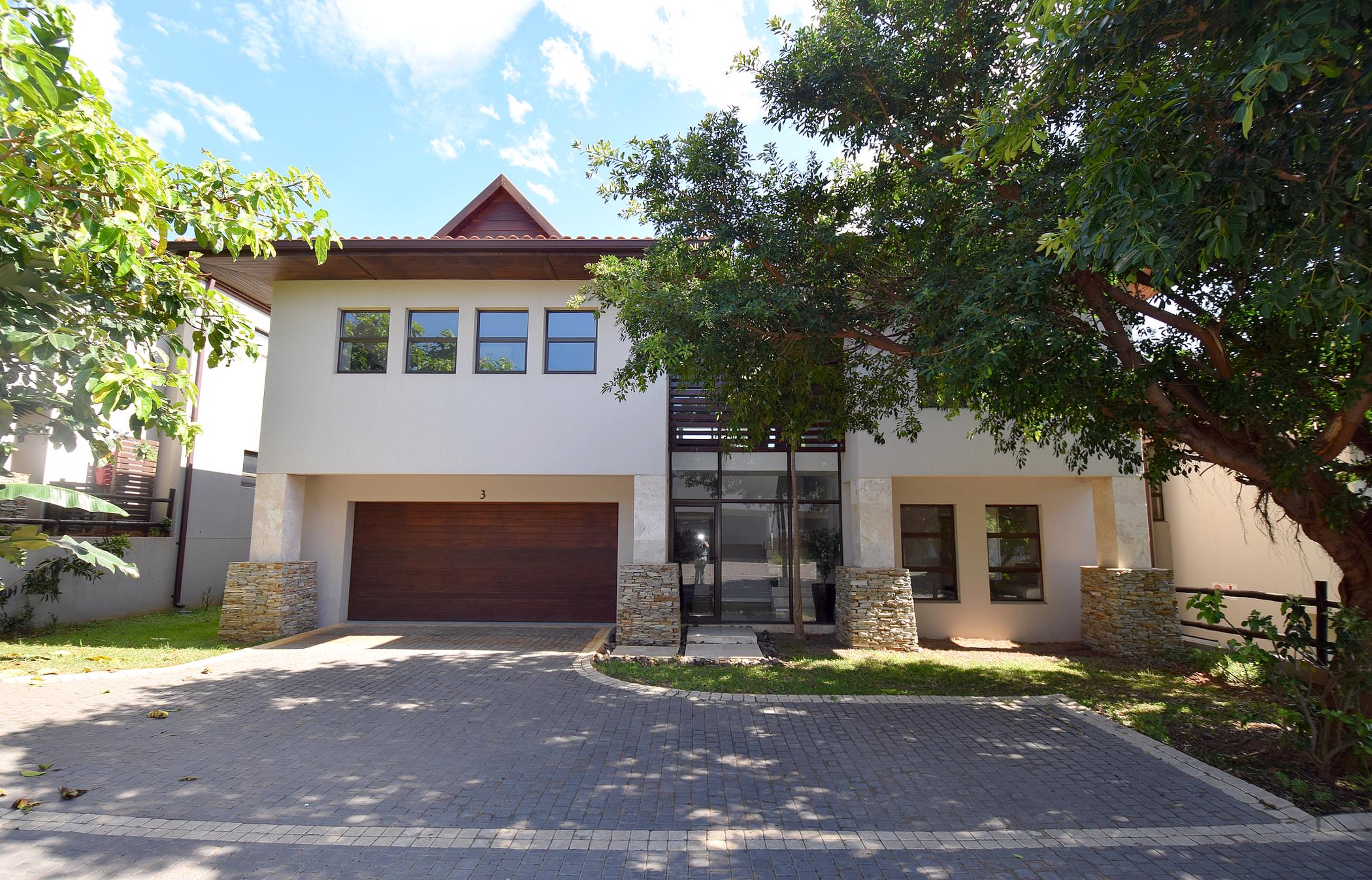 Townhouse let in Zimbali Estate - 1BD1695418