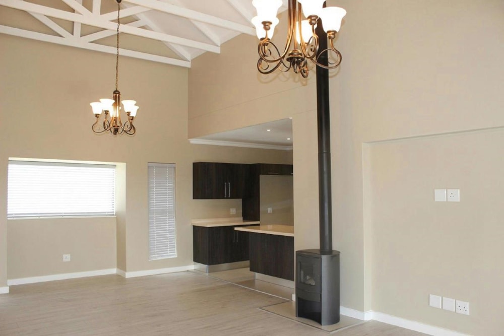 Single-storey house for sale in Copperleaf - 1CU1741995