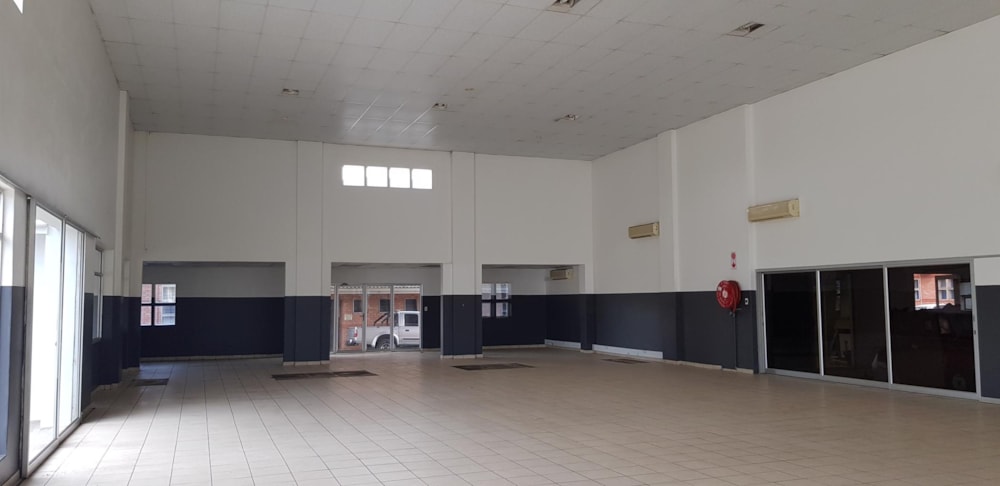 Commercial industrial property to rent in Alton - 1RY1712282