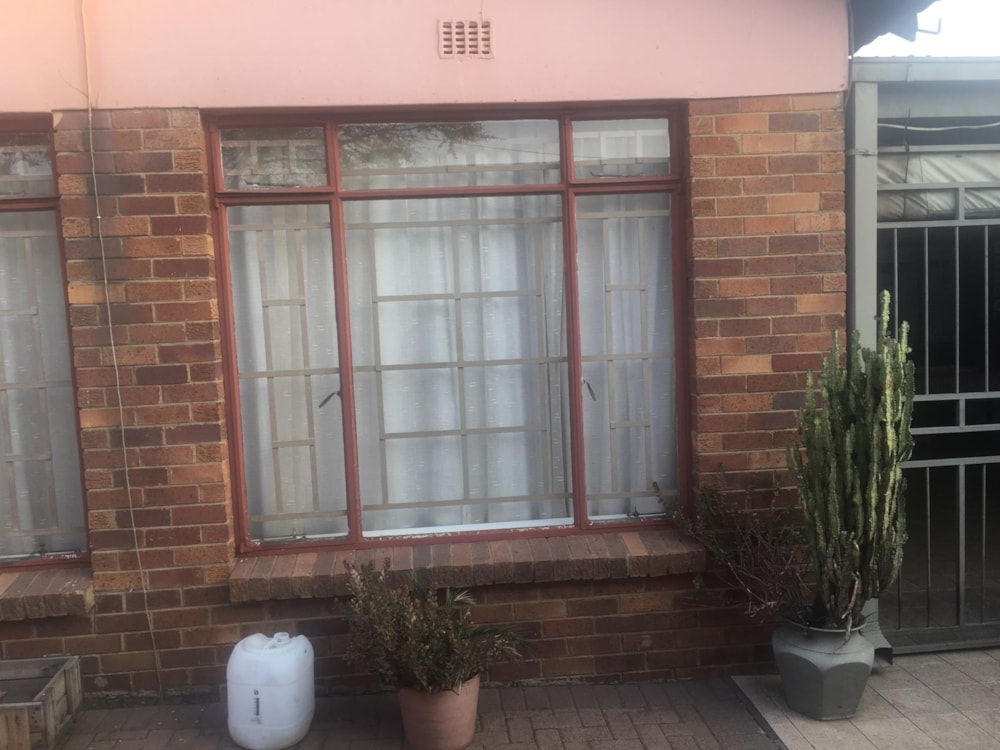 House sold in Witbank (eMalahleni) - 1WD1690162 House sold in Witbank (eMalahleni) - 1WD1690162