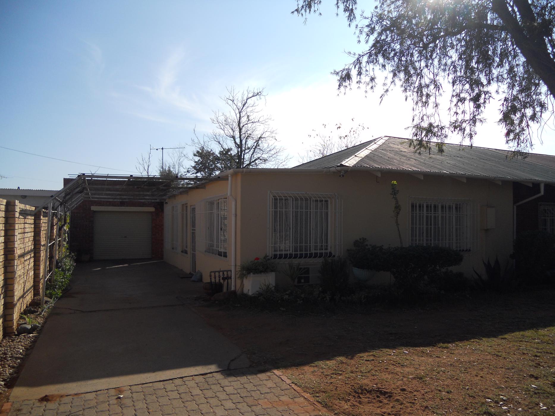 House to rent in New Park - 1KJ1716270