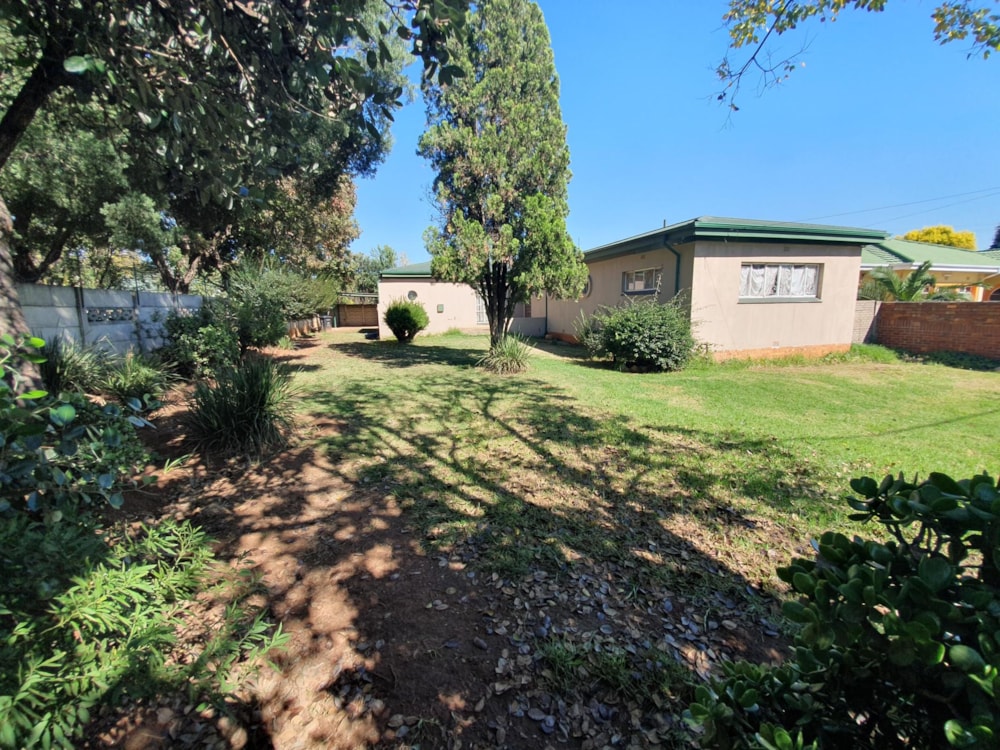 House for sale in Western Extension - EN1719015 House for sale in Western Extension - EN1719015