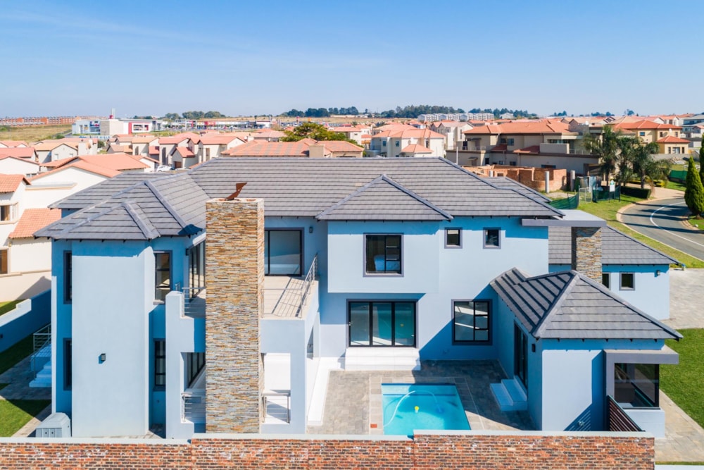 Golf estate house sold in Blue Valley Golf Estate - CN1670487 Golf estate house sold in Blue Valley Golf Estate - CN1670487