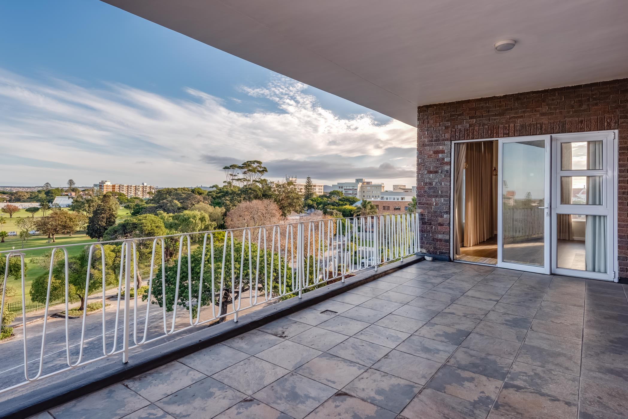 Apartment to rent in St Georges Park - 1PLZ1738139