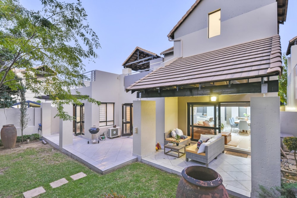 Townhouse for sale in Lonehill - FW1751109 Townhouse for sale in Lonehill - FW1751109