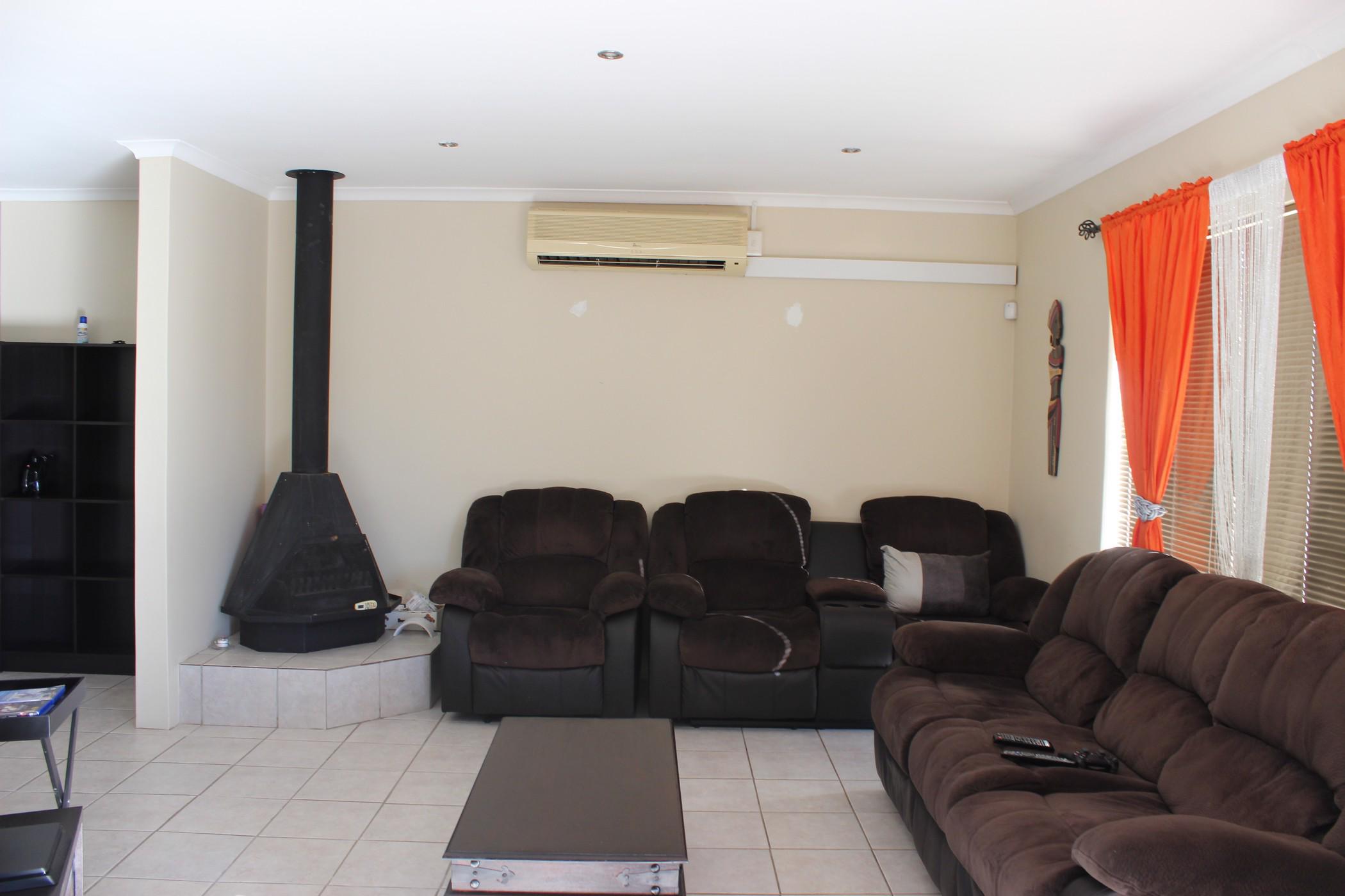 House for sale in Winterhoek Park - 1UK1657527